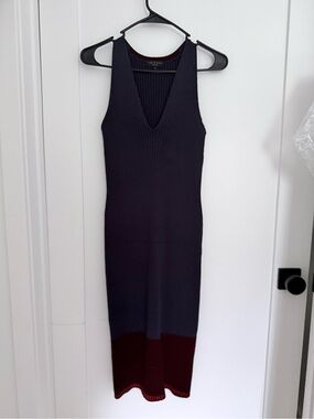 rag & bone Navy Midi Ribbed V-Neck Dress with Burgundy Hem